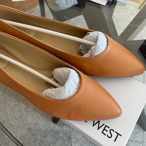 NWT Nine West leather ballet flats